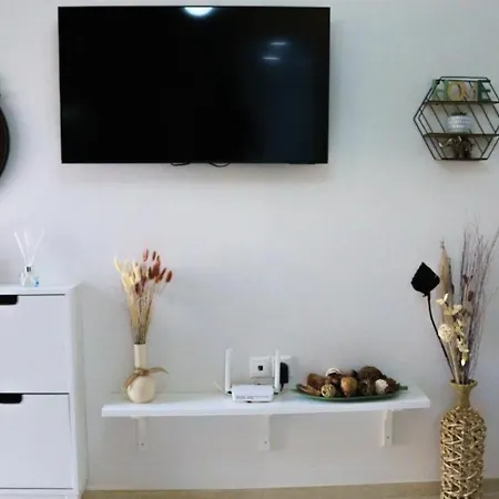 Coastal Sleeps 4 With Free Parking Apartamento *